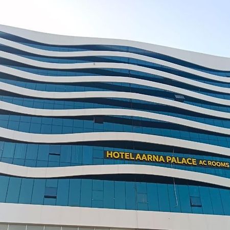 Hotel Aarna Palace Vadodara Extérieur photo